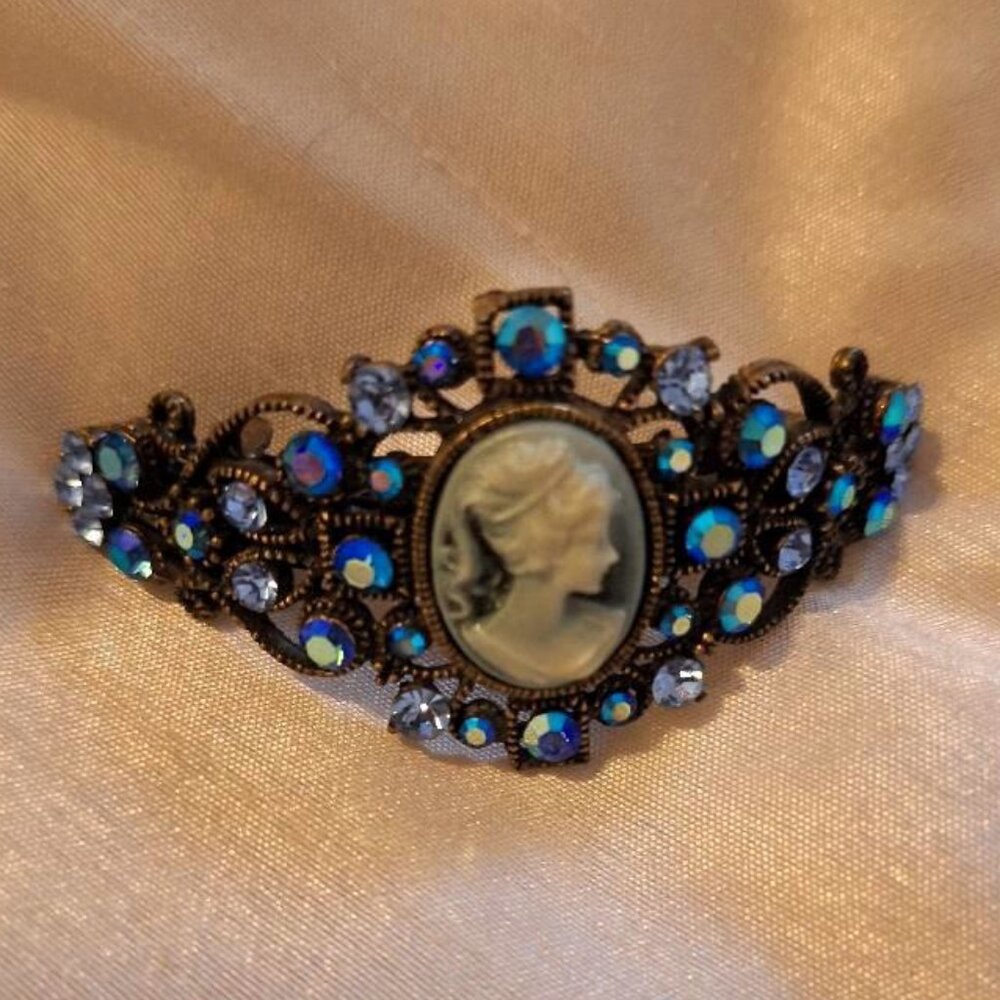 Cameo & Blue Stones Barrette